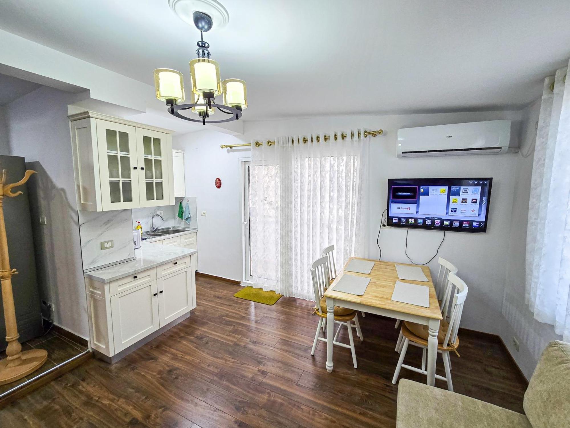 Lake Park 2Br Apartment ติรานา ภายนอก รูปภาพ